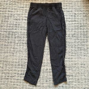 Cloth and Stone joggers